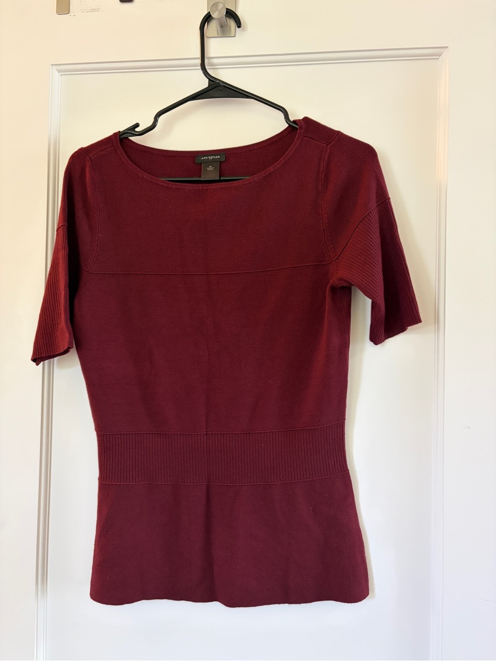 Ann Taylor Wine-Red Short Sleeve Knit Top